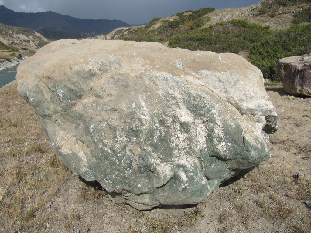 Месторождение граната